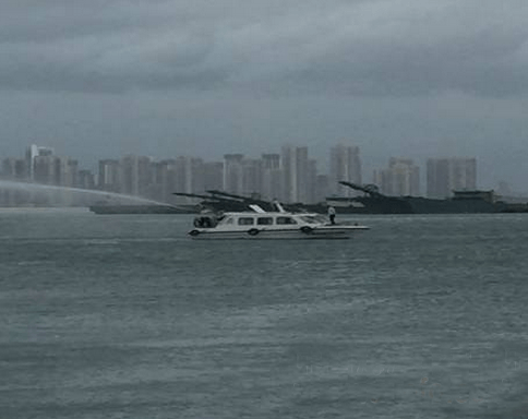 廈門市避風(fēng)港消防泵應(yīng)急演練為應(yīng)對(duì)臺(tái)風(fēng)來臨備戰(zhàn)