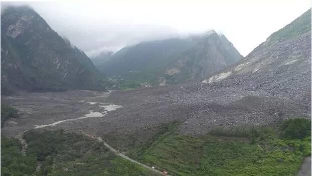 四川茂縣山體垮塌，整個村瞬間被活埋